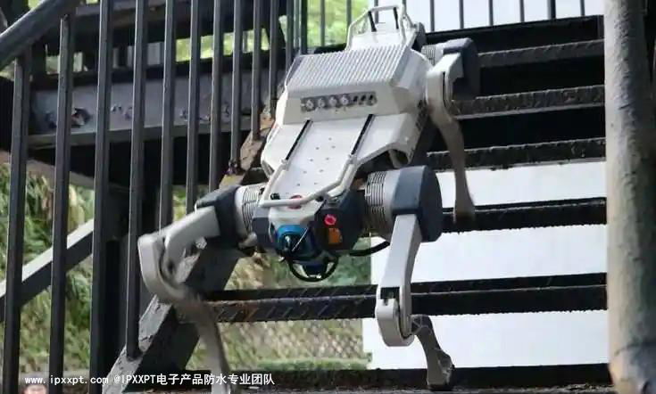 機器人.jpg